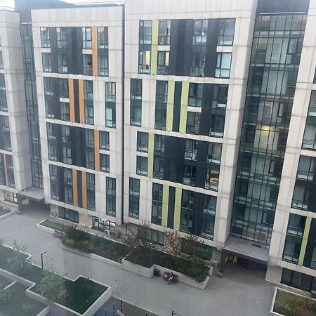 Apartmán Однушка В Жк Абая 130/2 2019 Г.П. Almaty Exteriér fotografie