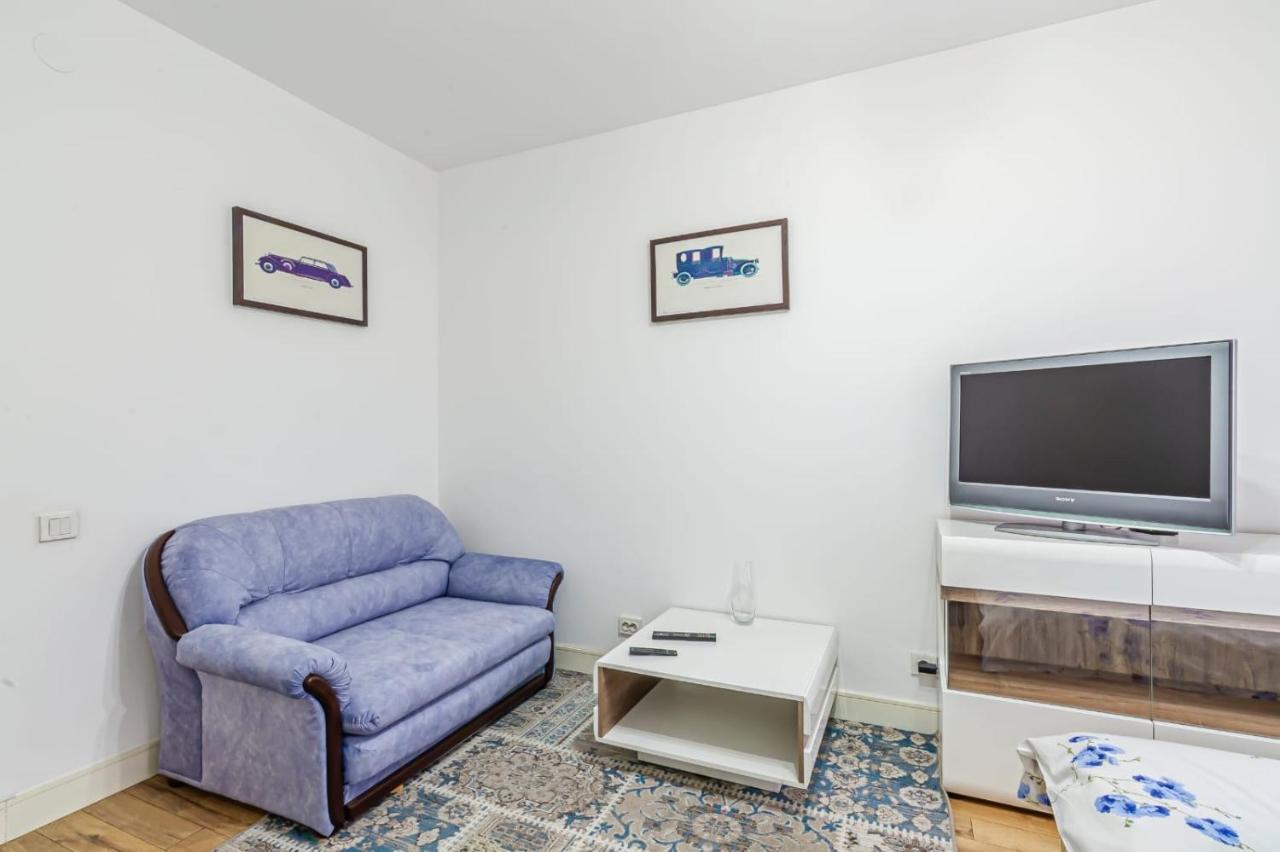 Apartmán Однушка В Жк Абая 130/2 2019 Г.П. Almaty Exteriér fotografie
